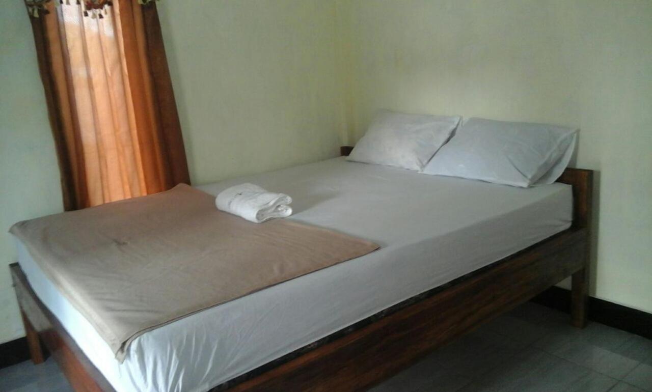 Pedek Homestay 프라야 외부 사진