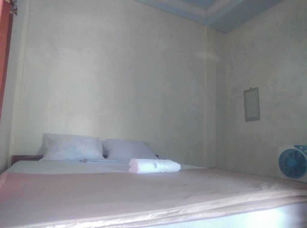 Pedek Homestay 프라야 외부 사진