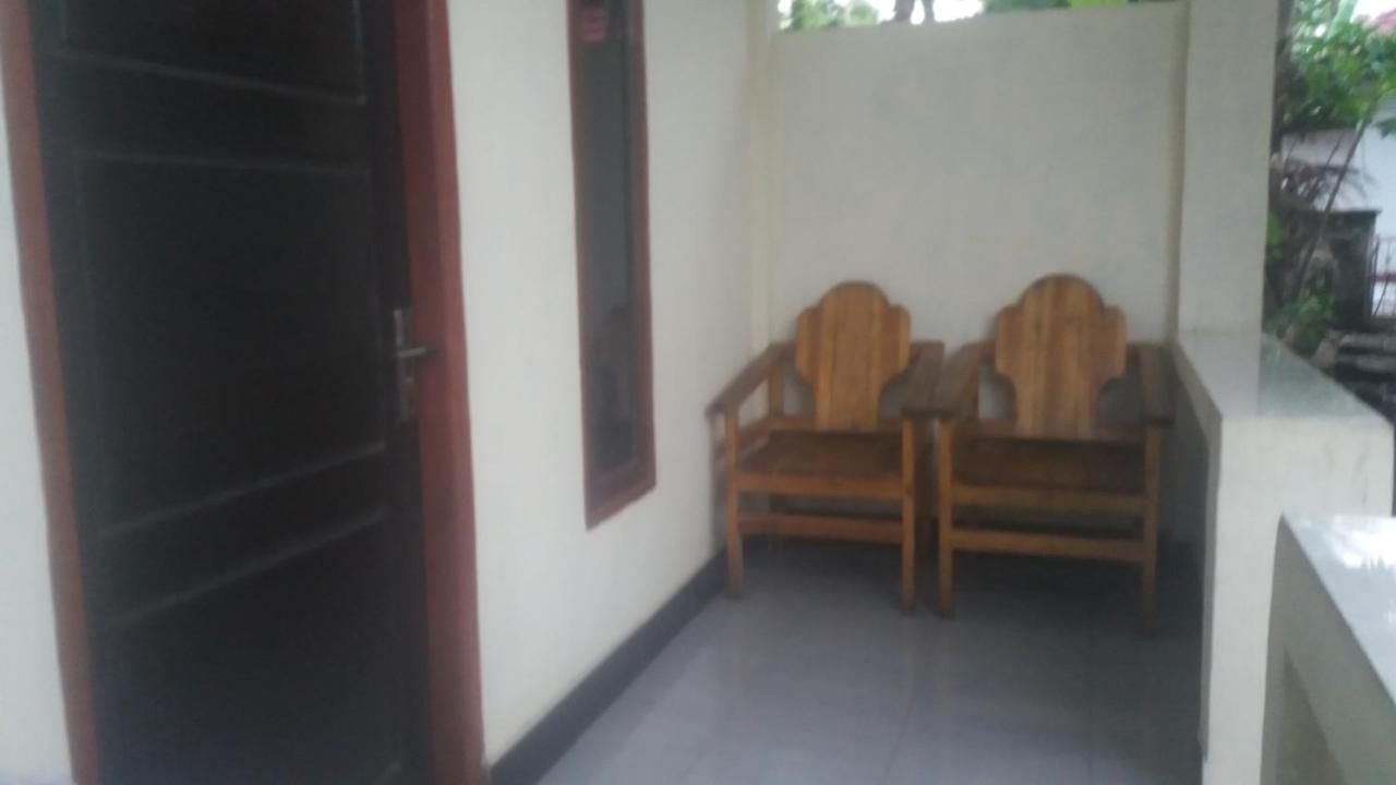 Pedek Homestay 프라야 외부 사진